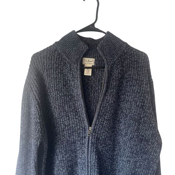 L.L. Bean Men's Size Large Blue Cable Knit Heavy Full Zip Sweater - Picture 2 of 8